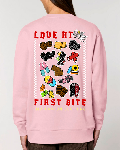ENNAKKOTILAUS Love At First Bite - unisex collegepaita vaaleanpunainen
